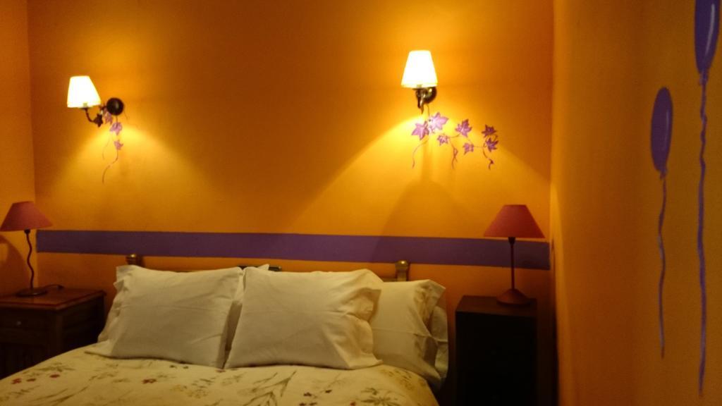 Apartamentos La Iguana Hervas Bilik gambar